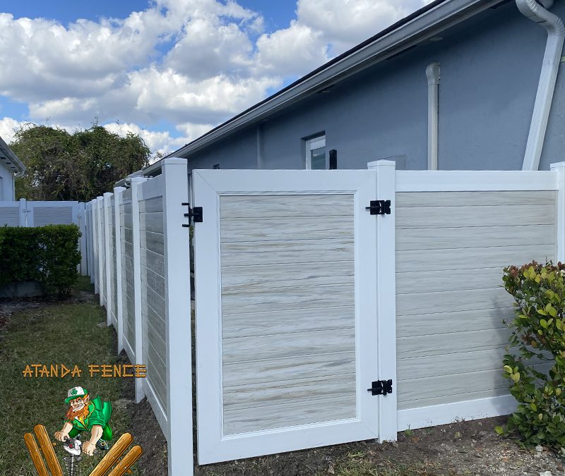 2-Tone Aspen PVC Fence – PVC Fence – Vinyl Fence – Fence Installation – Miramar, FL Fence Installation – Broward County, FL Fence Installation
