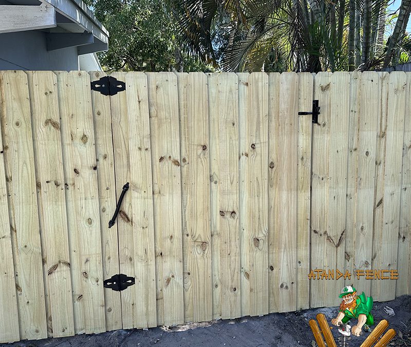 Board on Board Wood Fence – Wood Fence – Wood Fence Installation – Fence Installation – Plantation, FL Fence Installation – Broward County, FL Fence Installation