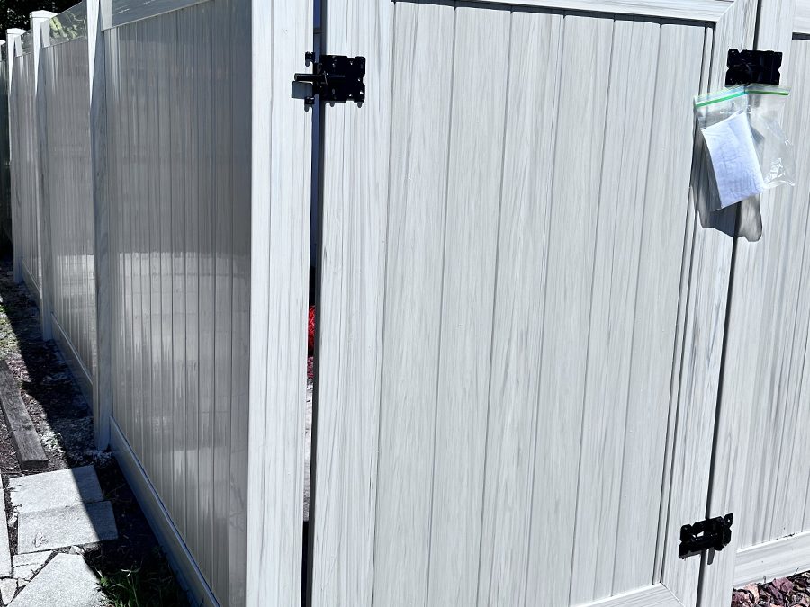 Aspen PVC Privacy Fence in Fort Lauderdale