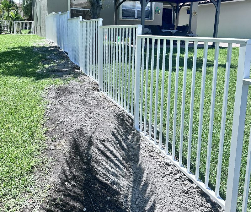 CF10 Mechanical Aluminum Residential Fence Installation
