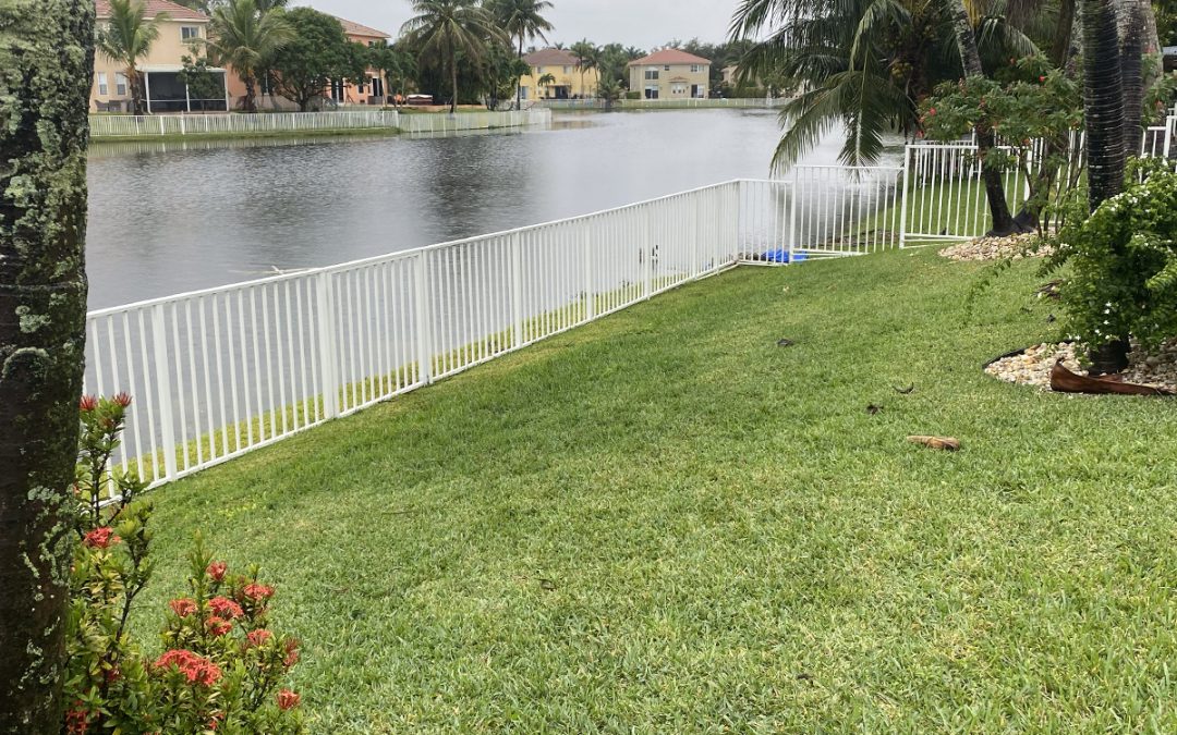 Residential CF10 Mechanical Aluminum Fence in Miramar, FL