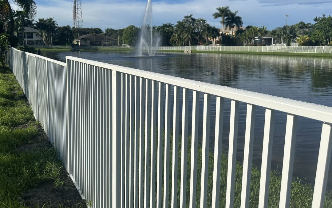 CF10 Mechanical Aluminum Fence