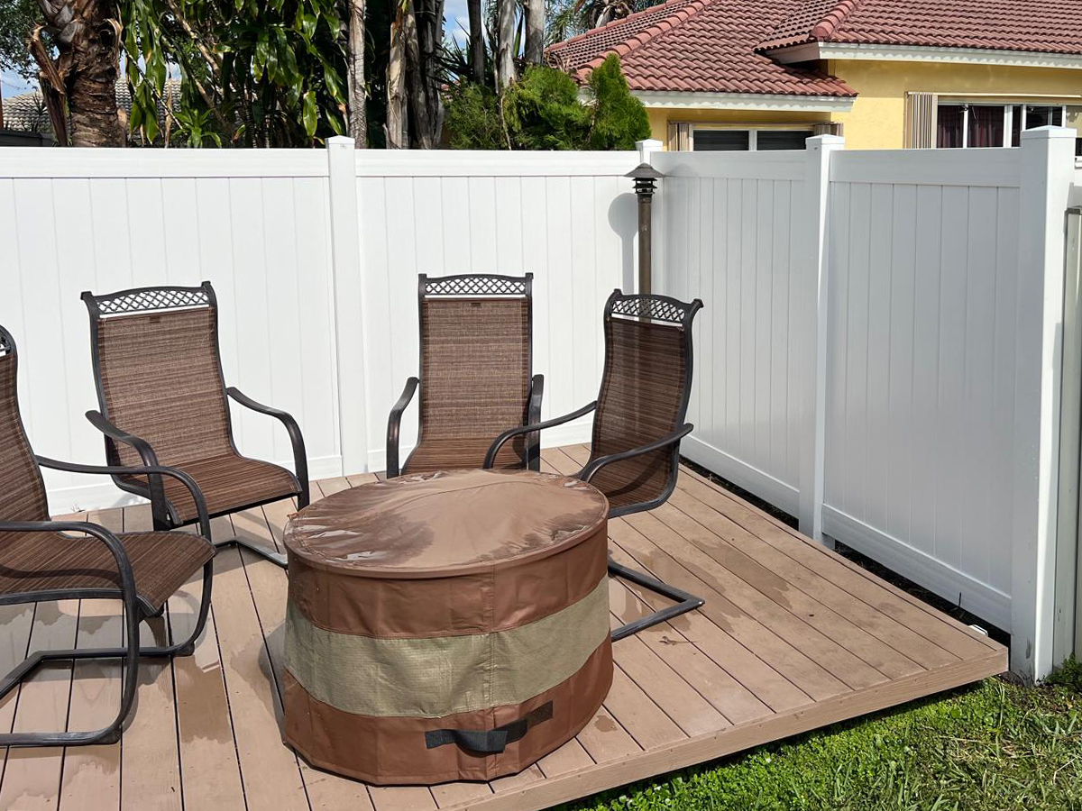 White PVC Privacy Fence in Pompano Beach