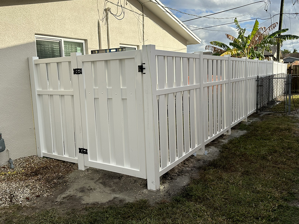 Pool Code Shadowbox PVC Fence in Sunrise