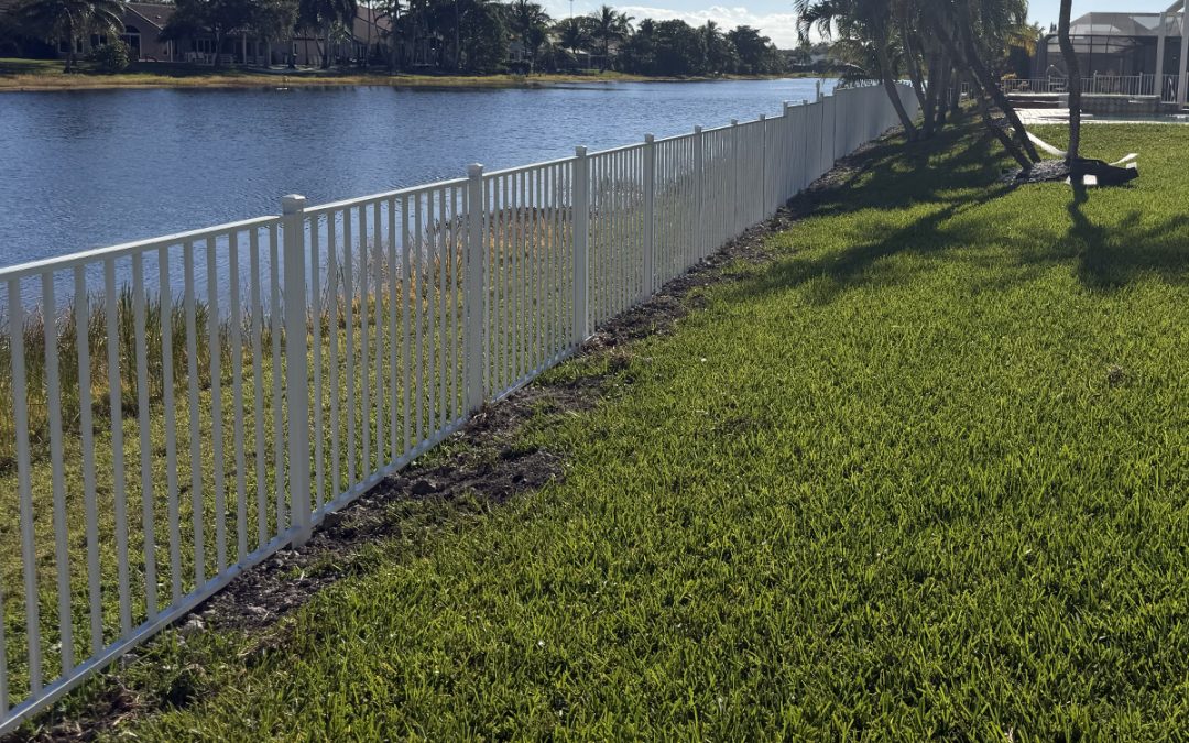 CF12 Aluminum Fence with Tongue & Groove PVC Fence