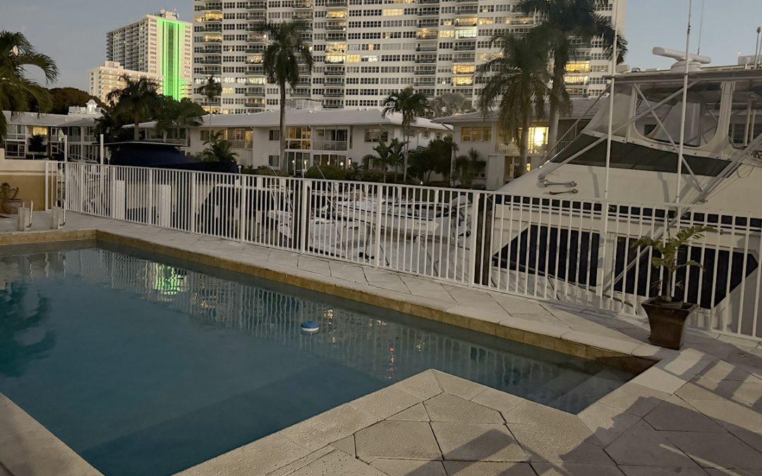 4′ CF10 Aluminum Fence in Fort Lauderdale